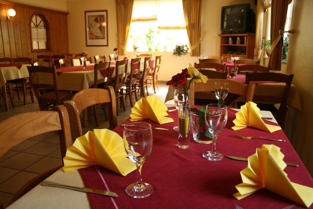 Hotel Company Cölbe Екстериор снимка