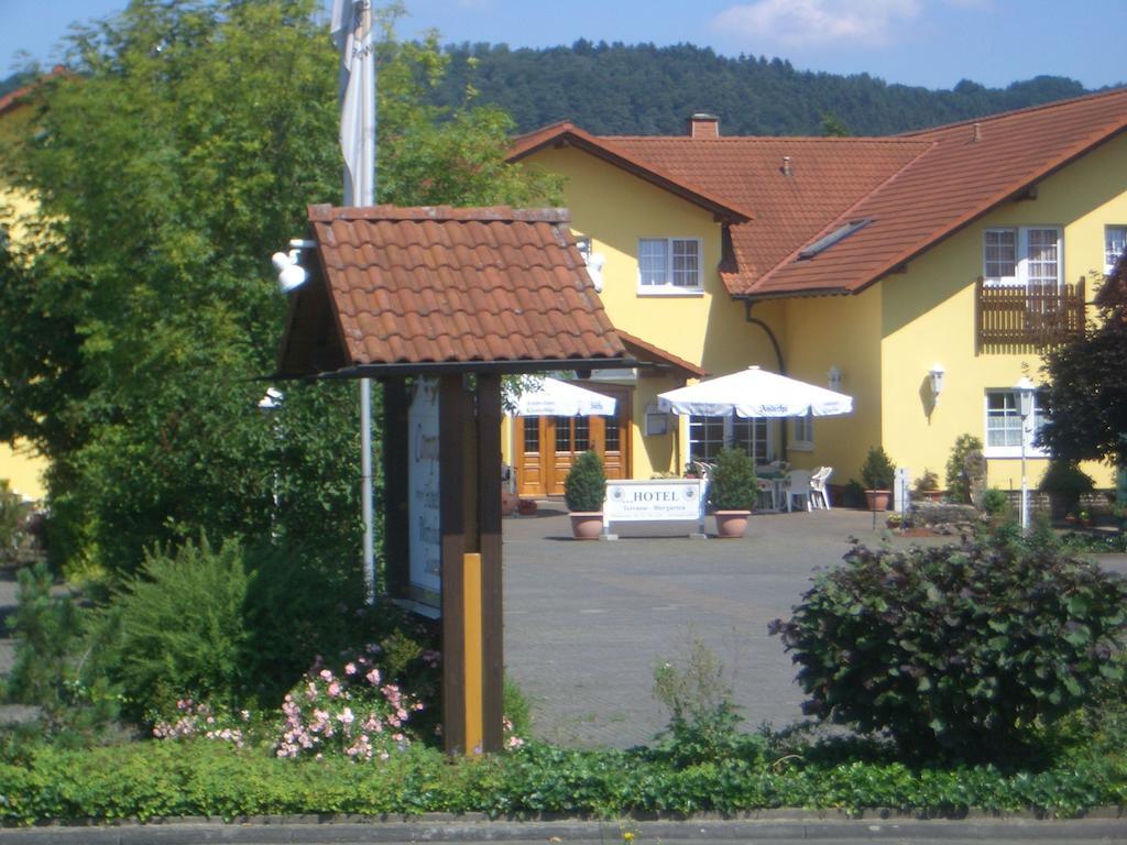 Hotel Company Cölbe Екстериор снимка
